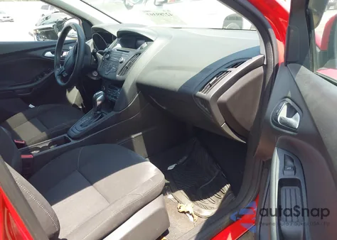 2016 Ford Focus Se z USA, uszkodzony, nr VIN 1FADP3KE2GL223985